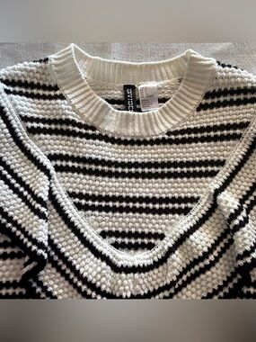 0050-Divided Black and White Striped Crewneck Sweater